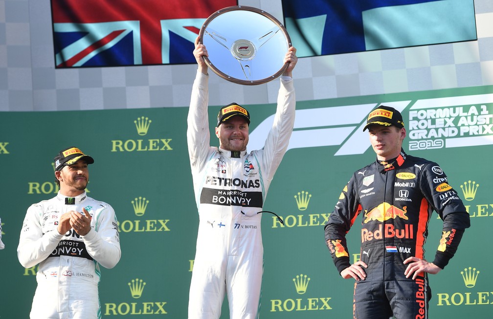 Bottas, Hamilton e Verstappen foram os três primeiros na Austrália — Foto: EFE