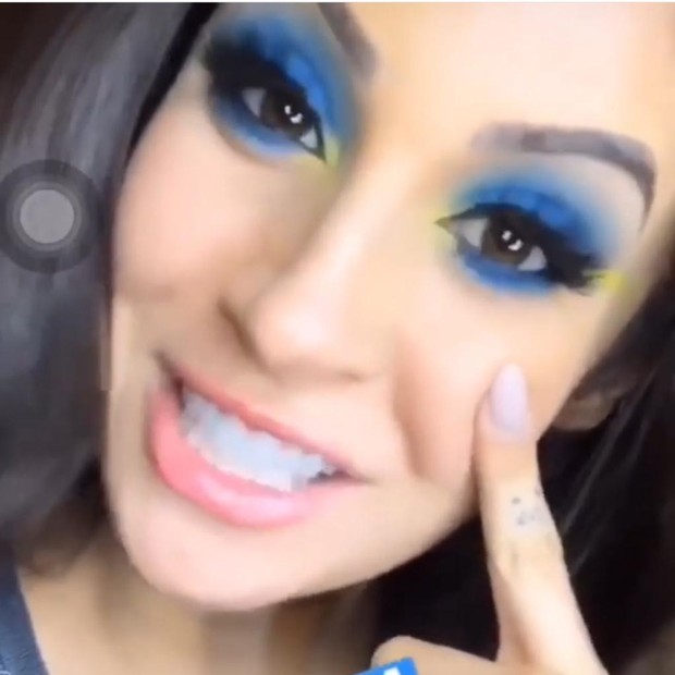 Boca Rosa faz maquiagem igual a de Anitta para o aniversário  (Foto: Reprodução/ Instagram )