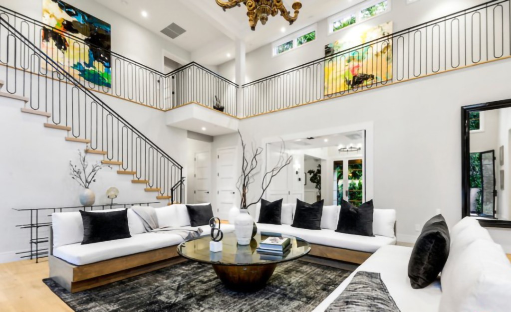 Cameron Diaz e Benji Madden compram mansão por R$ 82 milhões em Los Angeles (Foto: EVRealEstate.com)