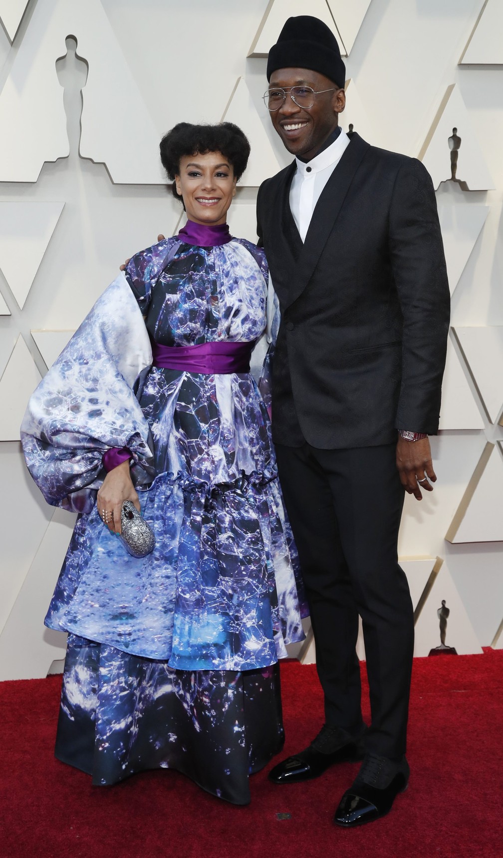 Mahershala Ali e sua esposa  Amatus Sami-Karim no tapete vermelho do Oscar 2019 â€” Foto: Mario Anzuoni/Reuters