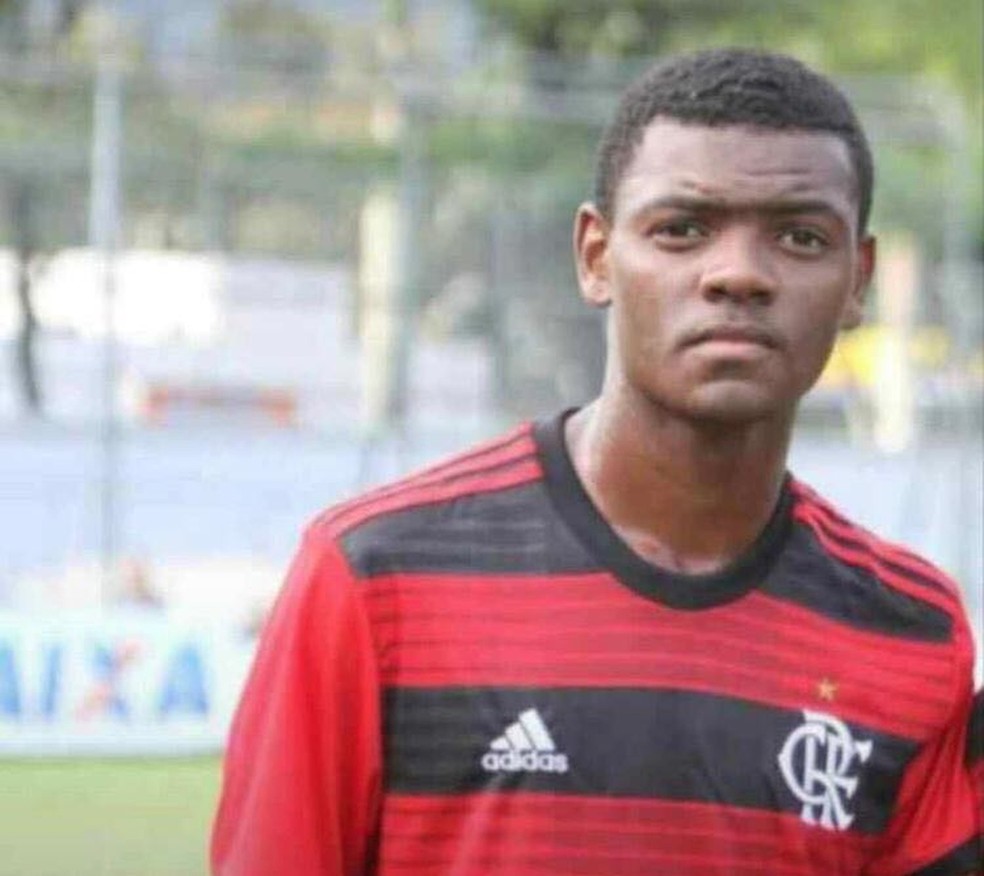 Pablo Henrique da Silva Matos, de 14 anos, era zagueiro da categoria sub-15 do Flamengo no RJ  — Foto: Arquivo Pessoal