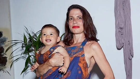 'Tratei dependência química, reinventei minha marca de moda e hoje sou mãe'