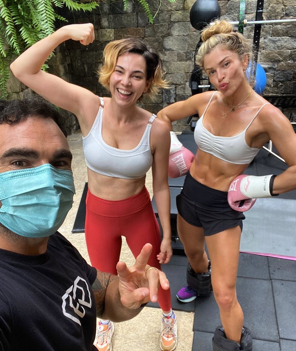 Tainá Muller e Grazi Massafera em treino com personal (Foto: Reprodução/Instagram)