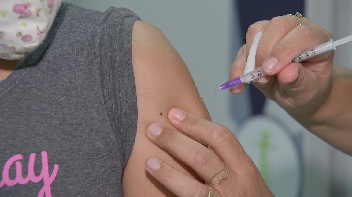 Ribeirão Preto abre 600 vagas para segunda dose da CoronaVac em crianças de 6 a 11 anos 