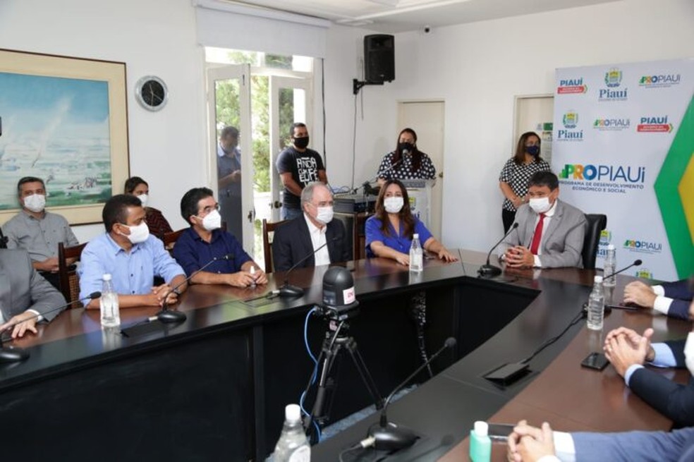 Governo começa a distribuir insumos para vacinação contra Covid-19 para cidades do Piauí — Foto: Governo do Piauí