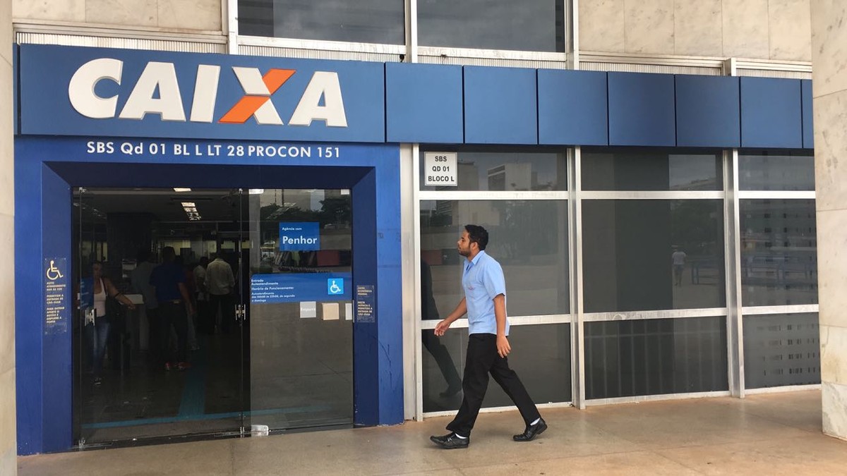 Caixa e Banco do Brasil anunciam novo horário e atendimento especial para pagar aposentados no