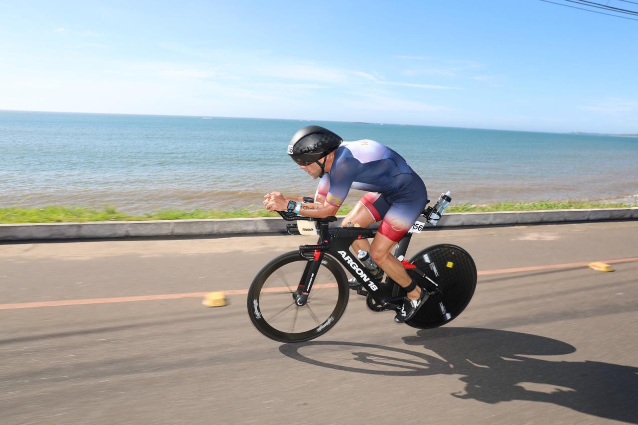 Alexandre Birman completa prova de triatlo (Foto: Divulgação)