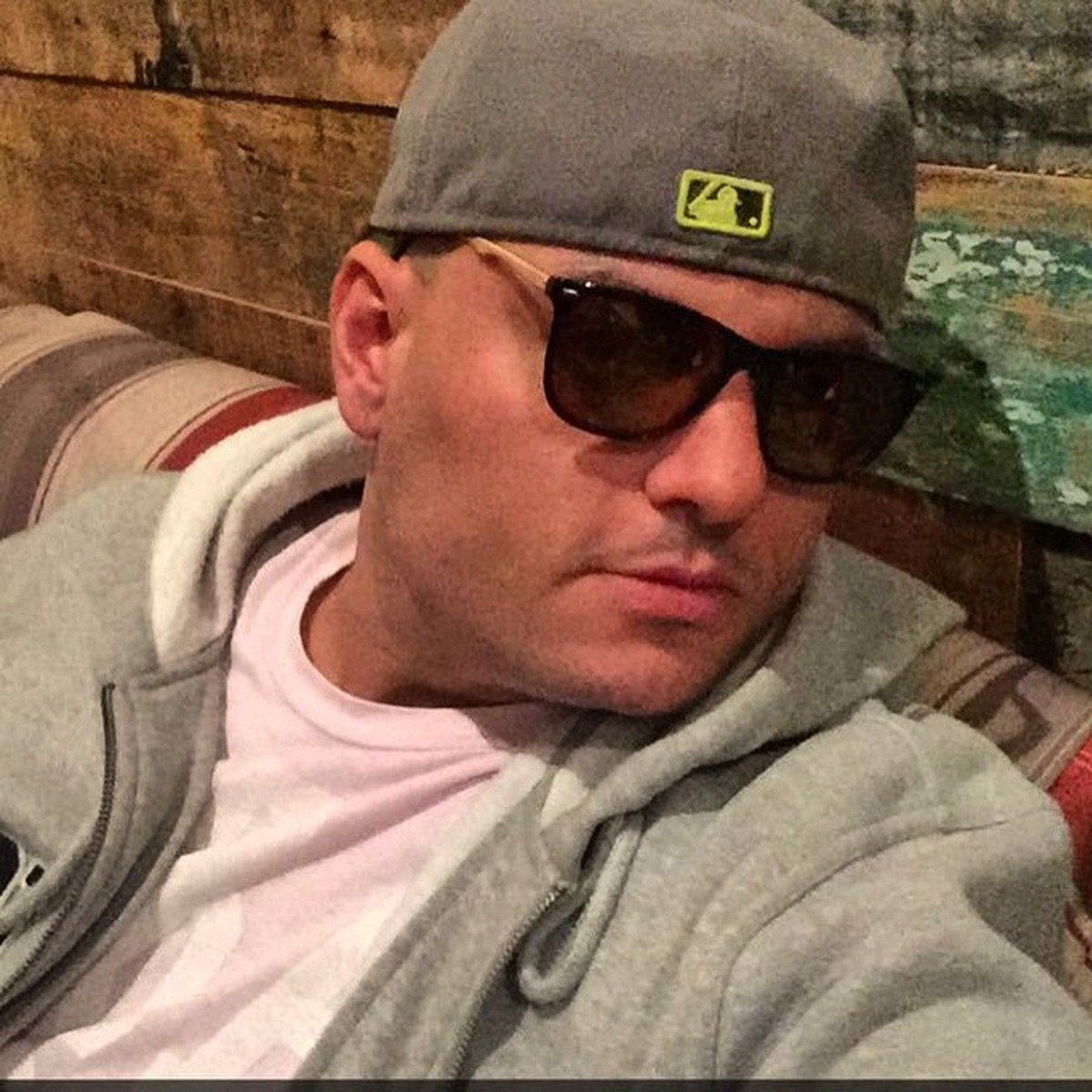 Justiça de SP decreta prisão de humorista Carlinhos Mendigo por dívida de mais de R$ 90 mil de pensão alimentícia - G1