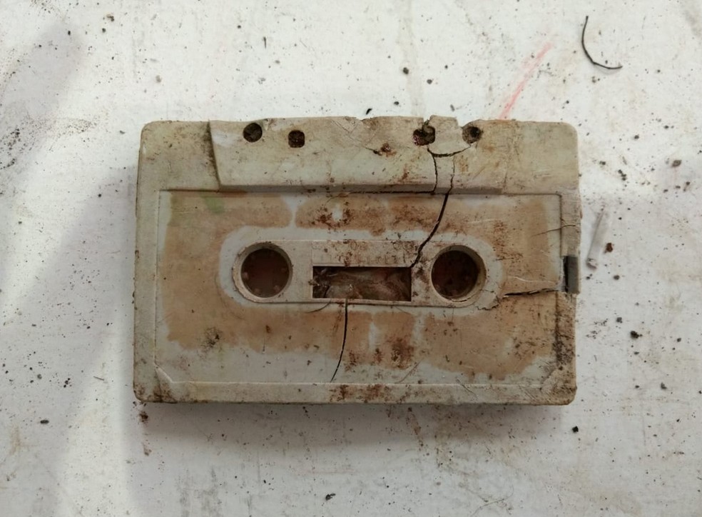 Fitas K7 foram encontradas em grande quantidade em meio ao lixo de mais de 40 anos de Belo Horizonte — Foto: Vanúzia Amaral/Arquivo pessoal