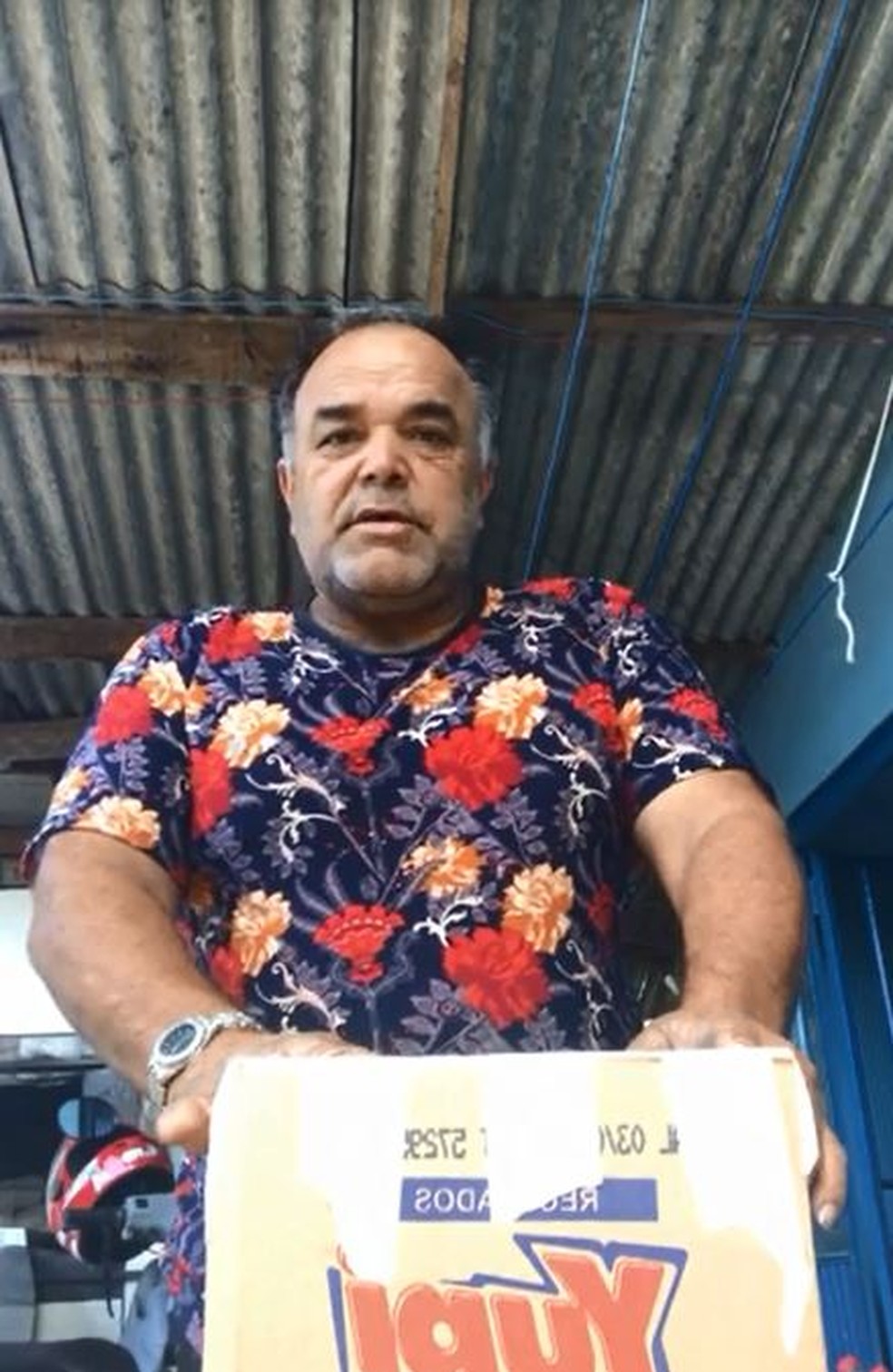 Valdir rifou o veculo da famlia para auxiliar nas despesas do tratamento de cncer da companheira  Foto: Valdir Ribeiro/ Arquivo Pessoal
