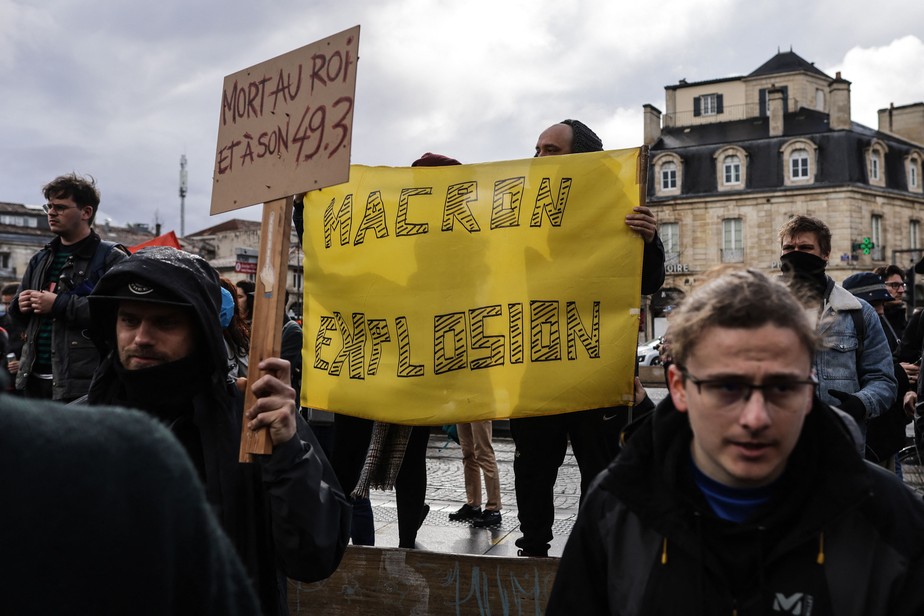 Manifestantes protestam contra reforma previdenciária de Macron em Marselha, na França