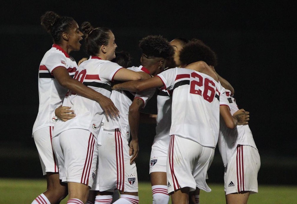São Paulo perdeu apenas uma partida no Brasileirão Feminino até agora — Foto: Rubens Chiri/saopaulofc.net
