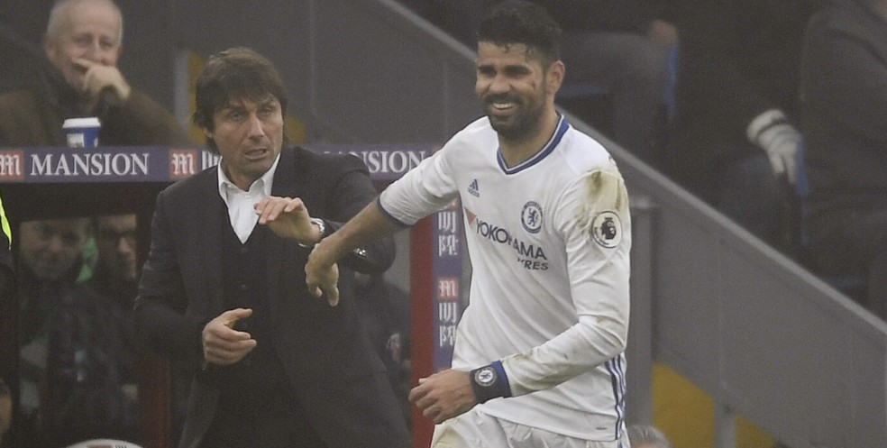 Diego Costa e Antonio Conte se desentenderam e o treinador não o quer mais no time  (Foto: Reuters)