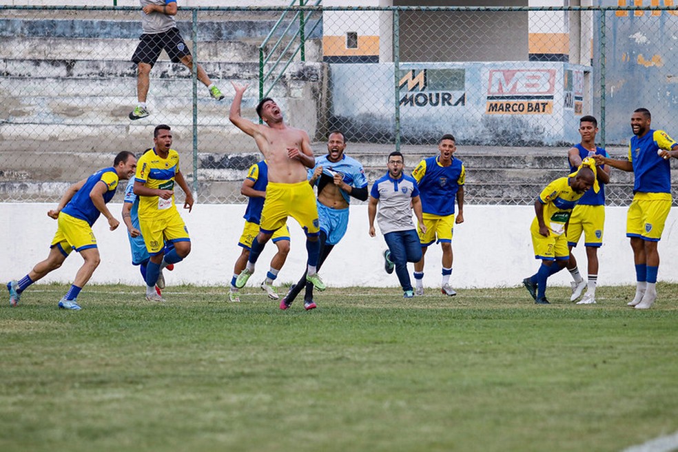 Caruaru City conseguiu virada importante contra o América-PE — Foto: Rafael Vieira / FPF-PE