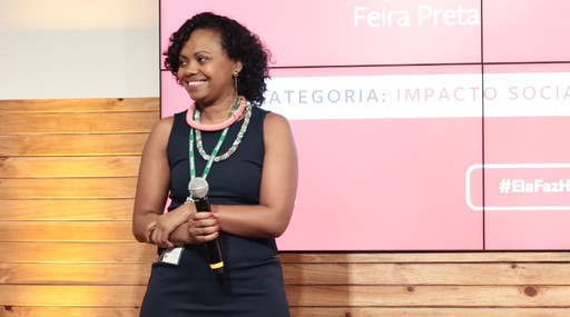 Adriana Barbosa, do Instituto Feira Preta, vencedora da categoria Impacto Social