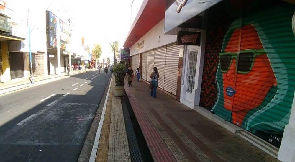 comercio-fechado.jpg