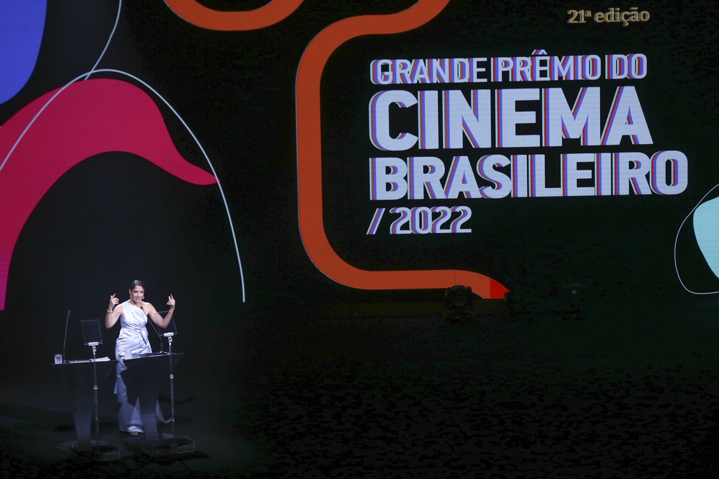 Camila Pitanga apresenta o 21º Grande Prêmio do Cinema — Foto: Roberto Filho / Divulgação