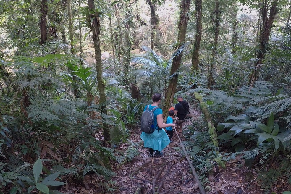 A descida íngreme em direção ao Salto foi um dos pontos de maior dificuldade. — Foto: Marcio Kubo