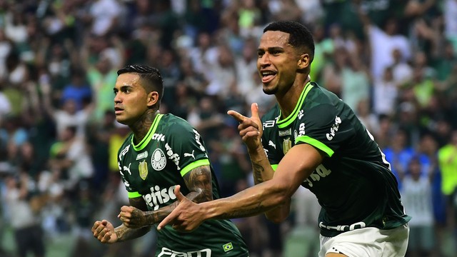 Murilo comemora gol do Palmeiras contra o Ituano