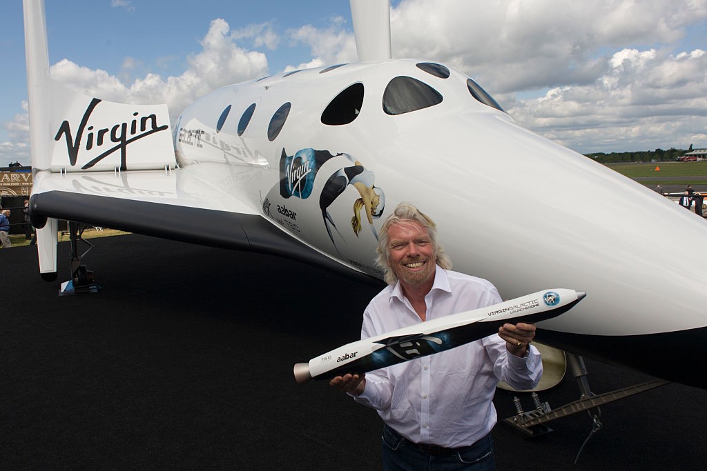 Richard Branson com o Virgin Galactic SpaceShipTwo (SS2)  (Foto: Richard Baker/Getty Images)