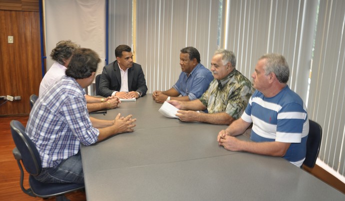 Reunião na sede da Seintrha em Campo Grande (Foto: Hélder Rafael)