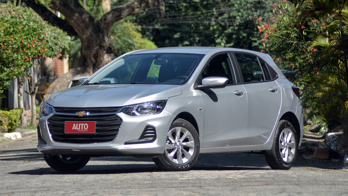 Teste Chevrolet Onix LT é econômico e seguro mas é um carro de entrada de R mil