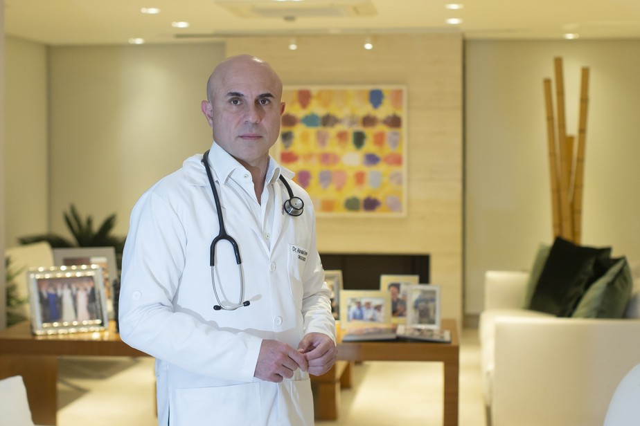 Médico oncologista Fernando Maluf, fundador do Instituto Vencer o Câncer, diretor associado do centro o da Beneficência Portuguesa e membro do comitê gestor do Hospital Israelita Albert Einstein