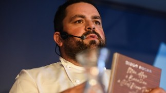 Uma estrela Michelin, o chef português Diogo Rocha compartilhou dicas para preparar bacalhauAlex Ferro / Agência O Globo