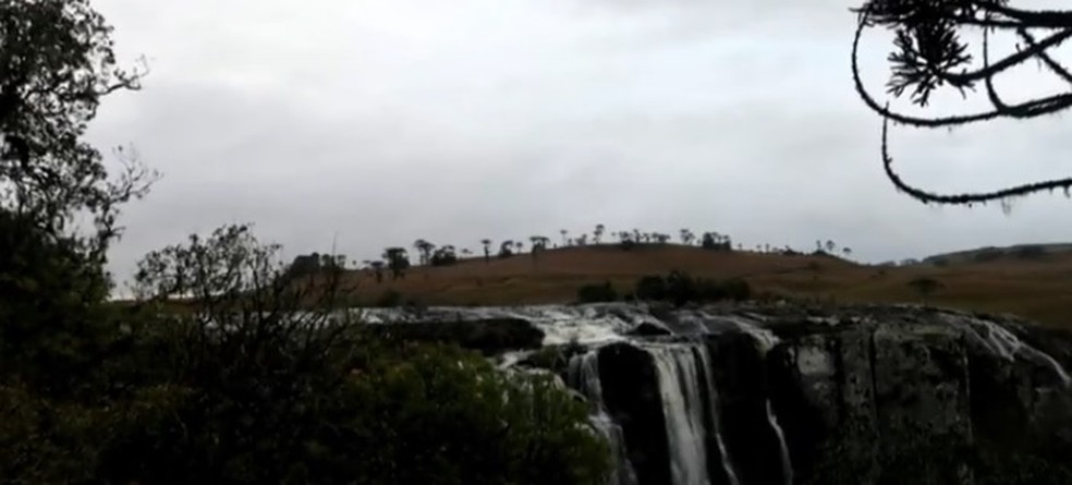 Homem morreu ao cair de cachoeira em Jaquirana — Foto: Reprodução/RBS TV