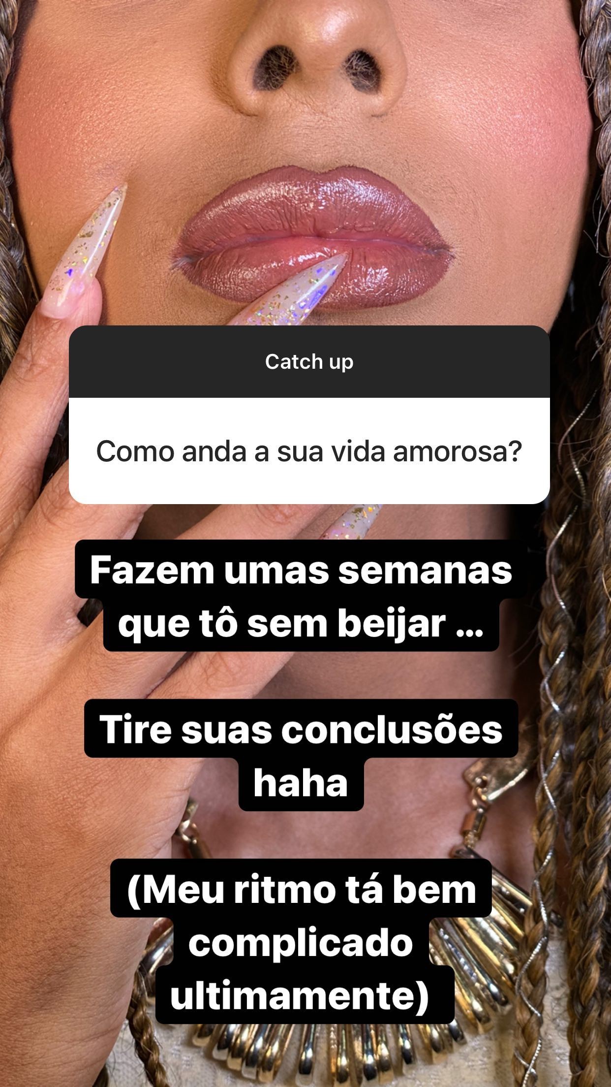 Cantora trans Jotta A responde fãs na web (Foto: Reprodução/Instagram)