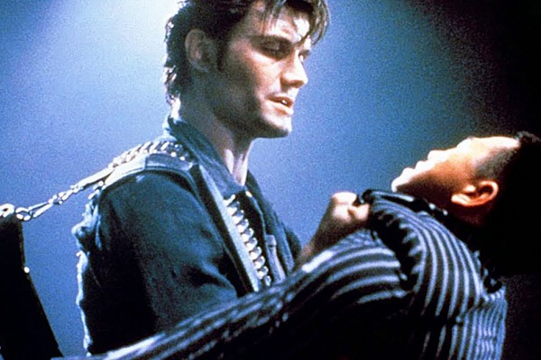 O ator Dolph Lundgren em cena do filme de 1989 do personagem Justiceiro (Foto: Reprodução)