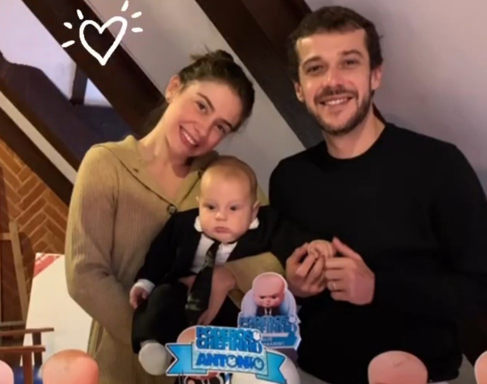 Jayme Matarazzo, Luiza Tellechea e o filho do casal,  Antônio (Foto: Reprodução / Instagram )