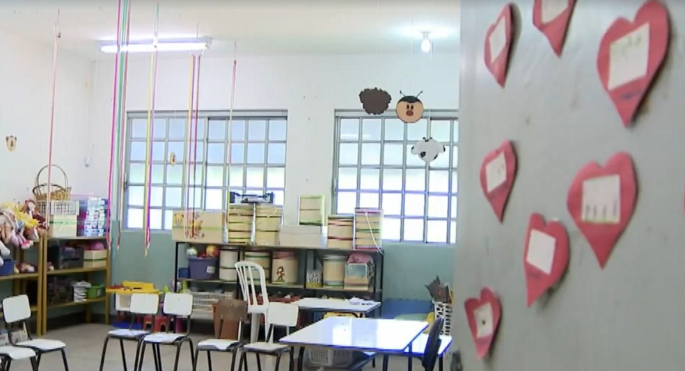 Sala de aula vazia em Uberlândia — Foto: Reprodução/TV Integração