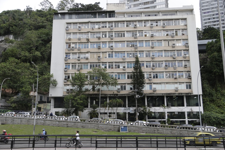 Fachada da sede do Ceperj, em Botafogo, na Zona Sul do Rio