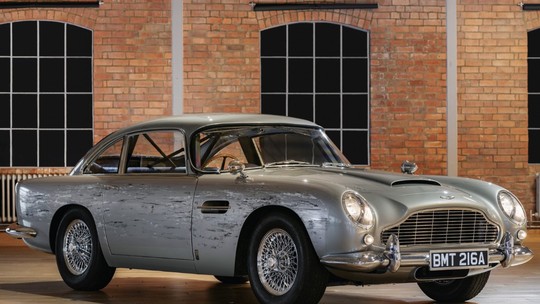 Aston Martin "fake" usado em filme de "007" vai a leilão e preço pode chegar a R$ 11 milhões