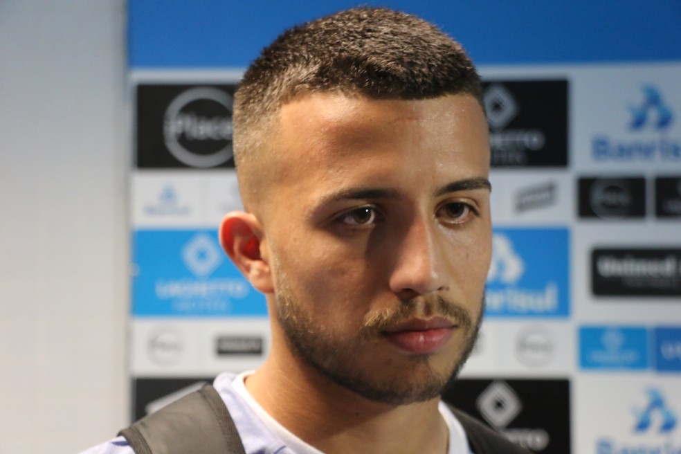 Matheus Henrique dedicou gol da vitória ao grupo — Foto: Beto Azambuja / GloboEsporte.com