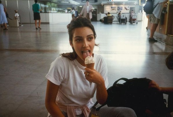Kim Kardashian relembra clique de 1996 (Foto: Reprodução/Instagram)