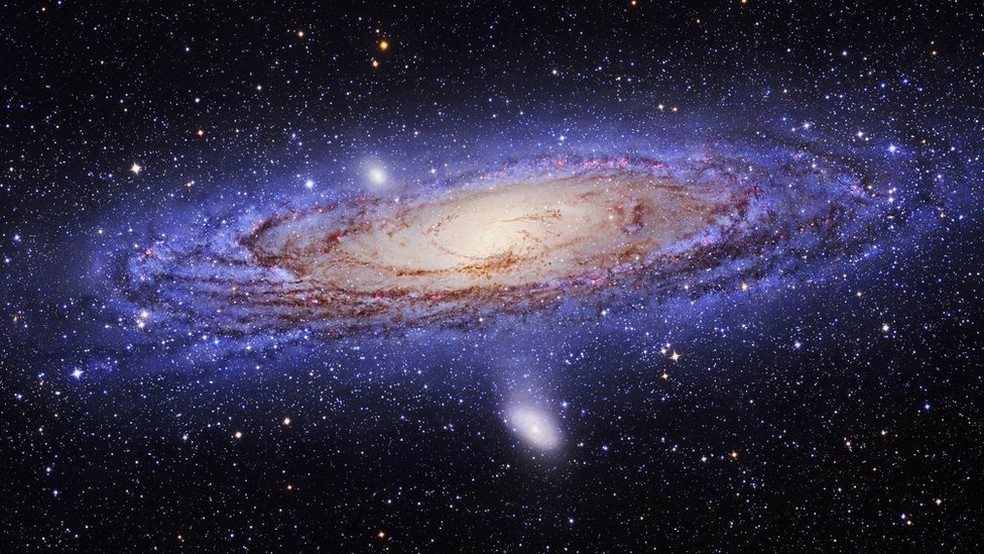 GalÃ¡xia AndrÃ´meda 'engoliu' a M32p, que era uma galÃ¡xia de grande porte, hÃ¡ 2 bilhÃµes de anos (Foto: Science Photo Library)