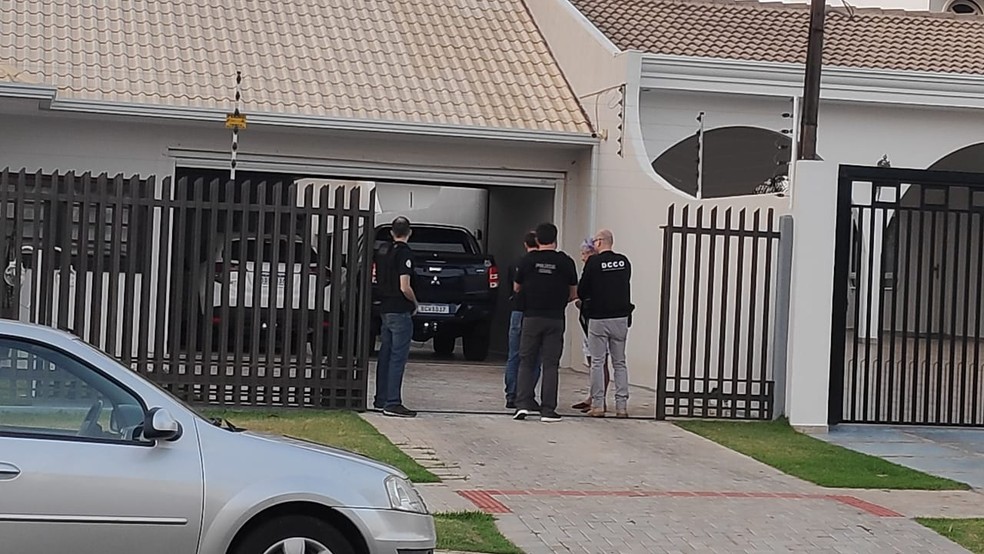 Operação contra fraude em licitações foi deflagrada nesta quarta-feira (16) — Foto: Alan Medeiros/RPC