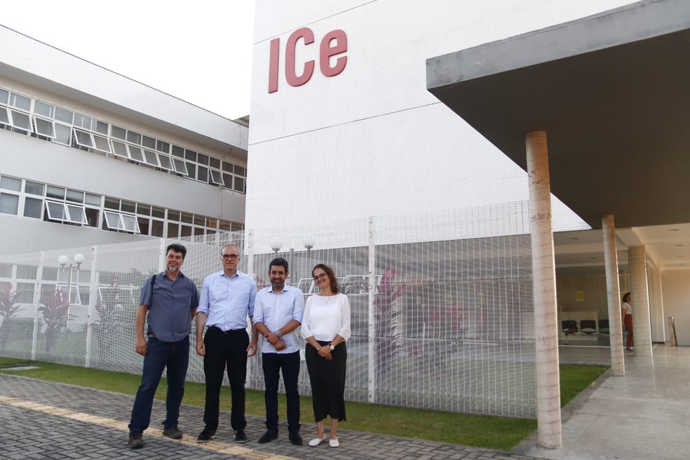 Visita realizada em outubro deste ano, com as presen&ccedil;as de Claudio Queiroz, Daniel Diniz, reitor da UFRN, Alex Campos, da Anvisa e Kerstin Schmidt, do Instituto do C&eacute;rebro. &mdash; Foto: Wallacy Medeiros