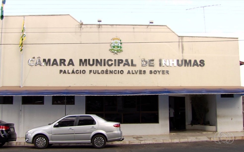 Operação prende assessor e vereador da Câmara Municipal de Inhumas (Foto: Reprodução/TV Anhanguera)