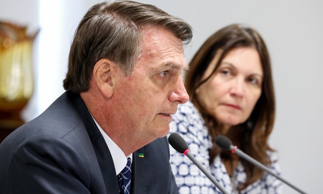 Jair Bolsonaro e a deputada Bia Kicis, autora da PEC do voto impresso