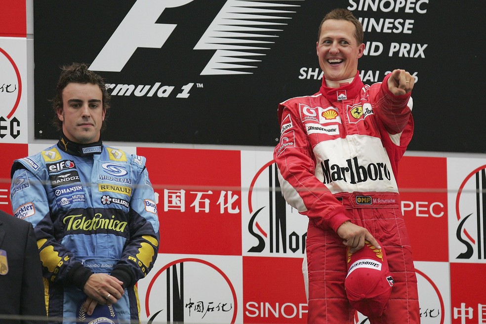 Schumacher comemora última vitória na F1, na China, em 2006 — Foto: Getty Images