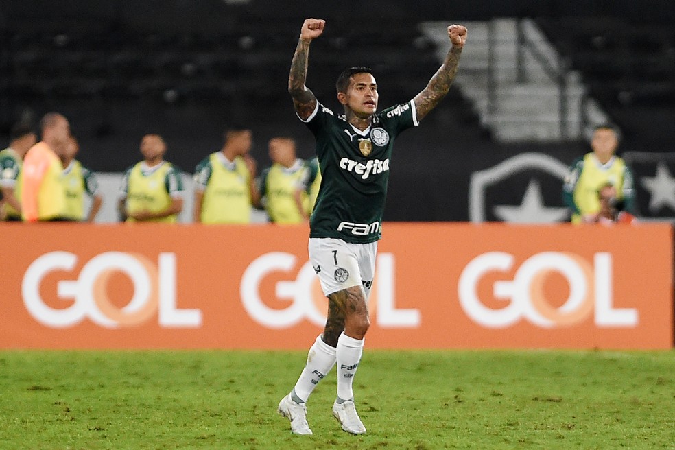 Dudu evita euforia por chance de título antecipado e destaca reação do Palmeiras em vitória no Rio