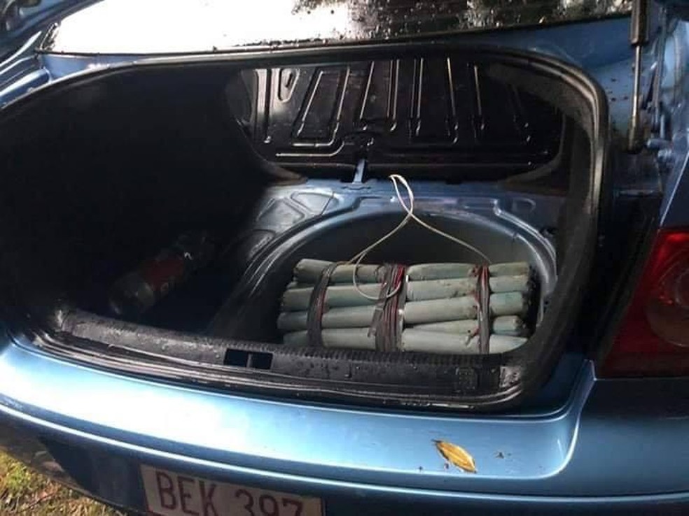 Segundo as investigações, carro com explosivos seria usado no resgate do brasileiro Marcelo Piloto, preso no Paraguai — Foto: Polícia Nacional do Paraguai/Divulgação