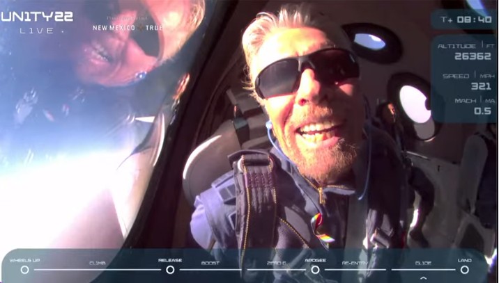 BilionÃ¡rio Richard Branson viaja ao espaÃ§o em foguete da Virgin Galactic