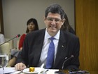 Dólar fecha em alta, de olho em cenário político e Joaquim Levy