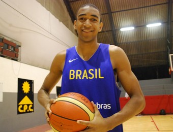 Lucão, do São José basquete (Foto: Marcos Guerra)