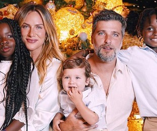 Giovanna Ewbank e Bruno Gagliasso com os filhos  | Reprodução/Instagram
