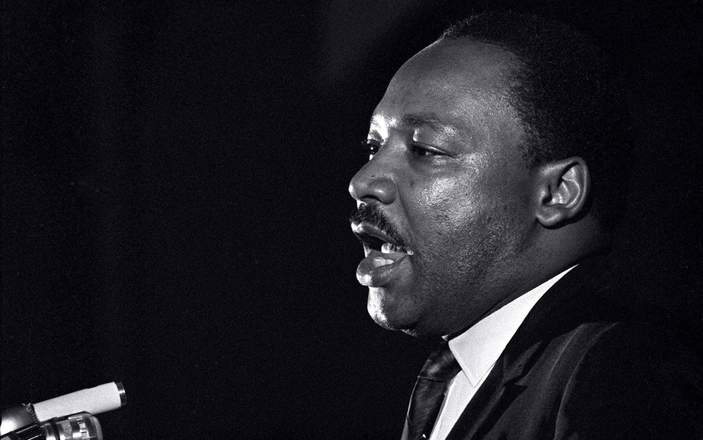 'Deem-nos as urnas, e nós preencheremos os corredores legislativos com homens de boa vontade', afirmou Luther King em 1957 (Foto: AP Photo/Charles Kelly, File)